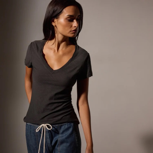James Perse Women's Sheer Slub V Neck Tee in Carbon Size 0/XS - Picture 1 of 7